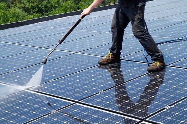 Solar Companies in Lahore for Off-Grid Living
